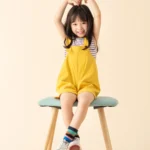 Jpg photo đứa bé dễ thương nhí nhảnh cute and playful baby 11786