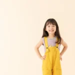 Jpg photo đứa bé dễ thương nhí nhảnh cute and playful baby 11804