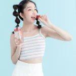 Jpg photo model cô gái chụp ảnh thức uống girl posing for a drink 11909