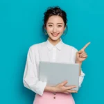 Jpg model photo cô gái cầm laptop girl holding a laptop 16309